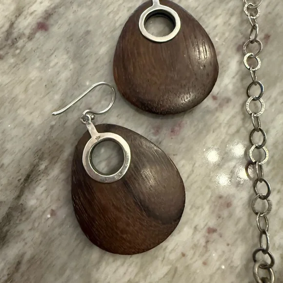 Silpada Black and Gold Pendant Necklace & Earrings! All set in stearling silver - Picture 3 of 5